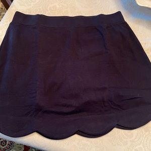 Talbots NWT size L Navy skort